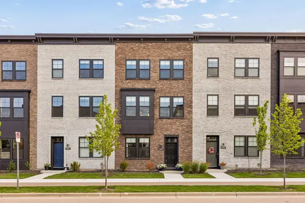 900D Mount Curve Boulevard, Saint Paul, MN 55116