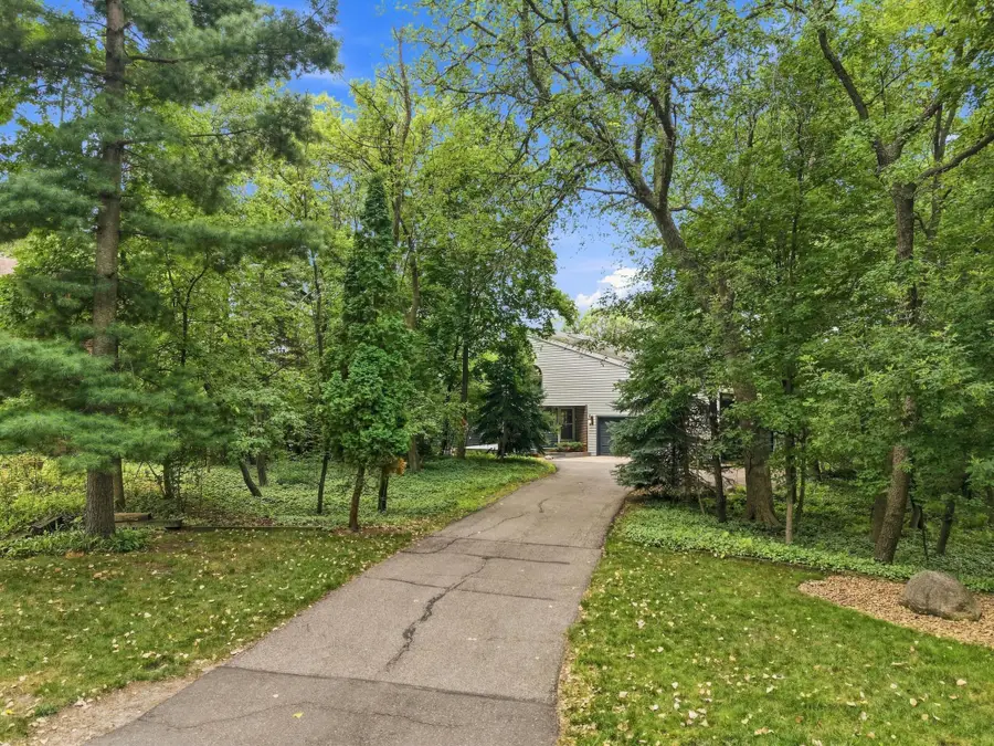 15120 Chestnut Circle, Burnsville, MN 55306 - #2