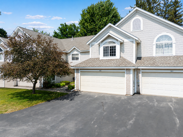 1953 Waterford Place Sw, Rochester, MN 55902