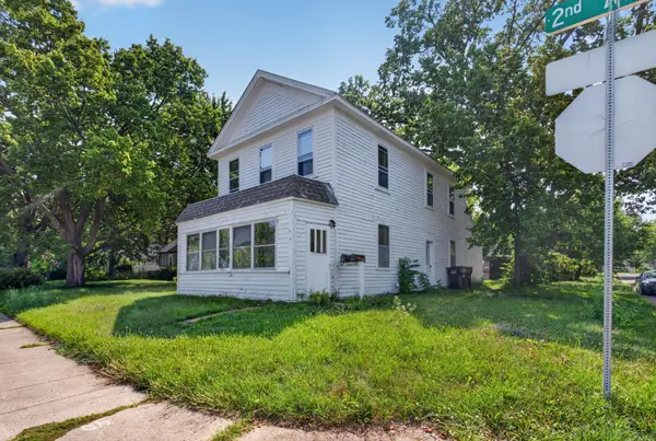 602 2nd Avenue E, Shakopee, MN 55379