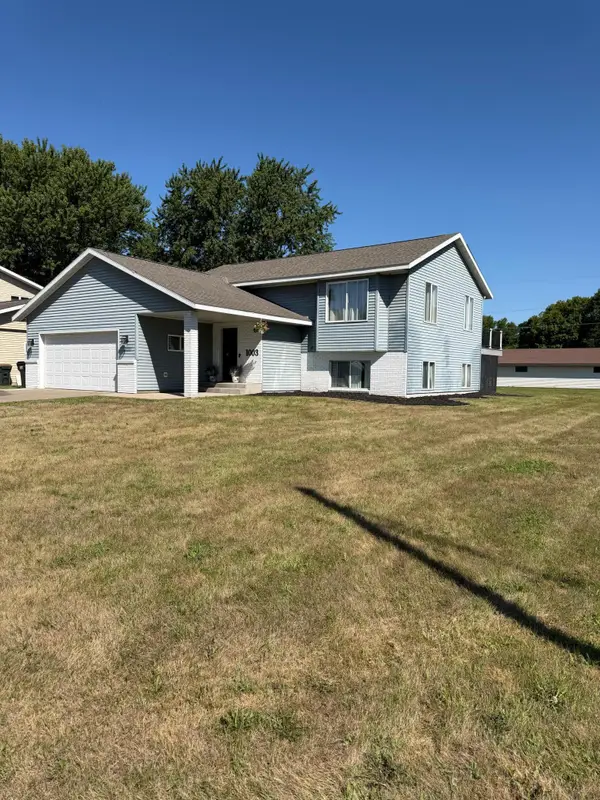 1003 2nd Street S, Cold Spring, MN 56320