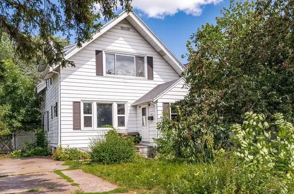 410 N 39th Avenue W, Duluth, MN 55807