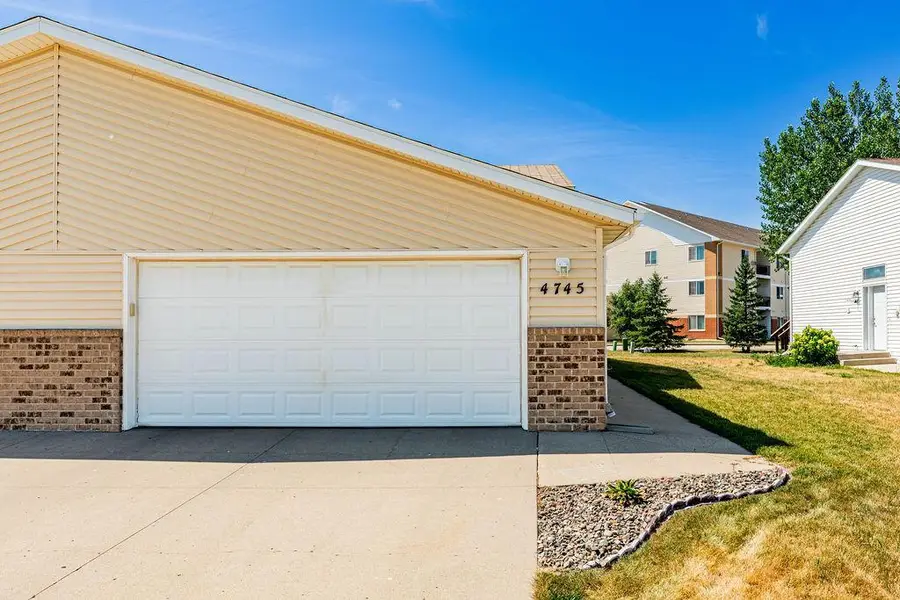 4745 Townsite Place S, Fargo, ND 58104 - #2