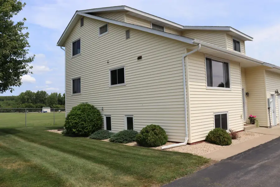 1304 Mcnally Drive #A, Winona, MN 55987 - #3