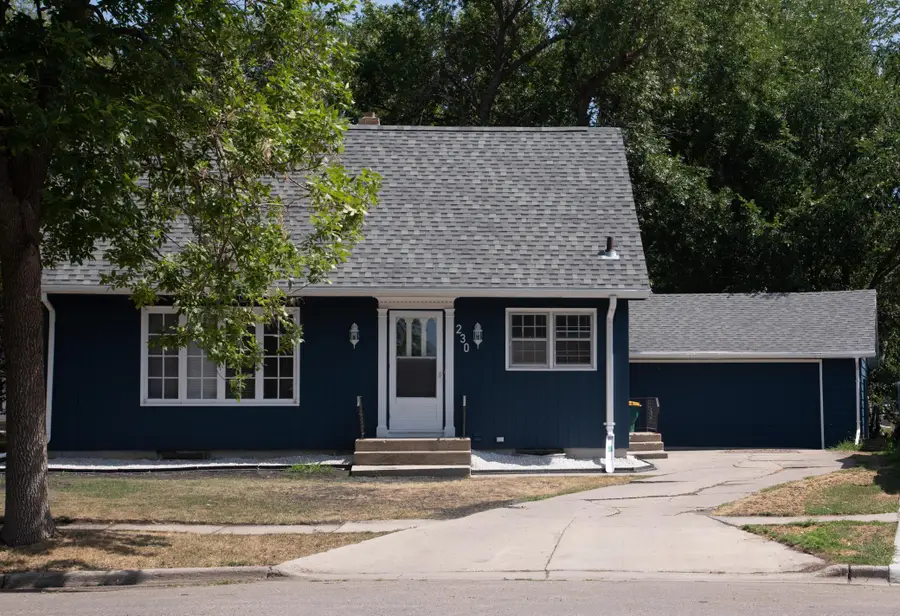 230 5th Avenue E, West Fargo, ND 58078 - #2