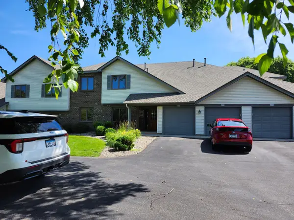 7244 Hunters Run #21D, Eden Prairie, MN 55346