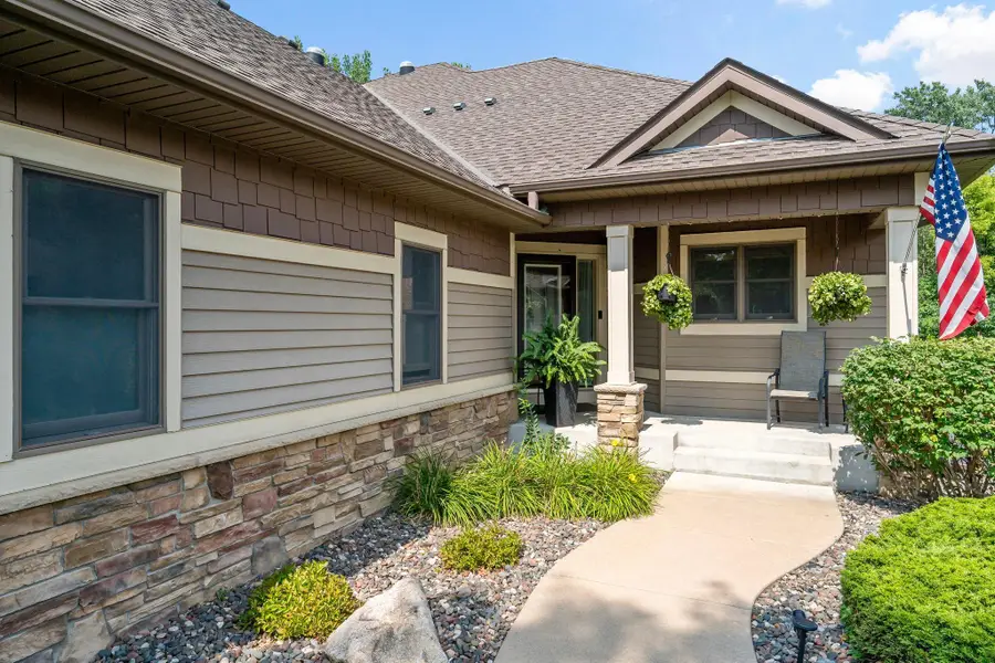 1371 Holly Avenue N, Oakdale, MN 55128 - #2