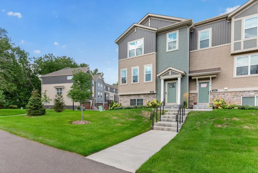 1546 Timberwood Lane, West Saint Paul, MN 55118 - #2