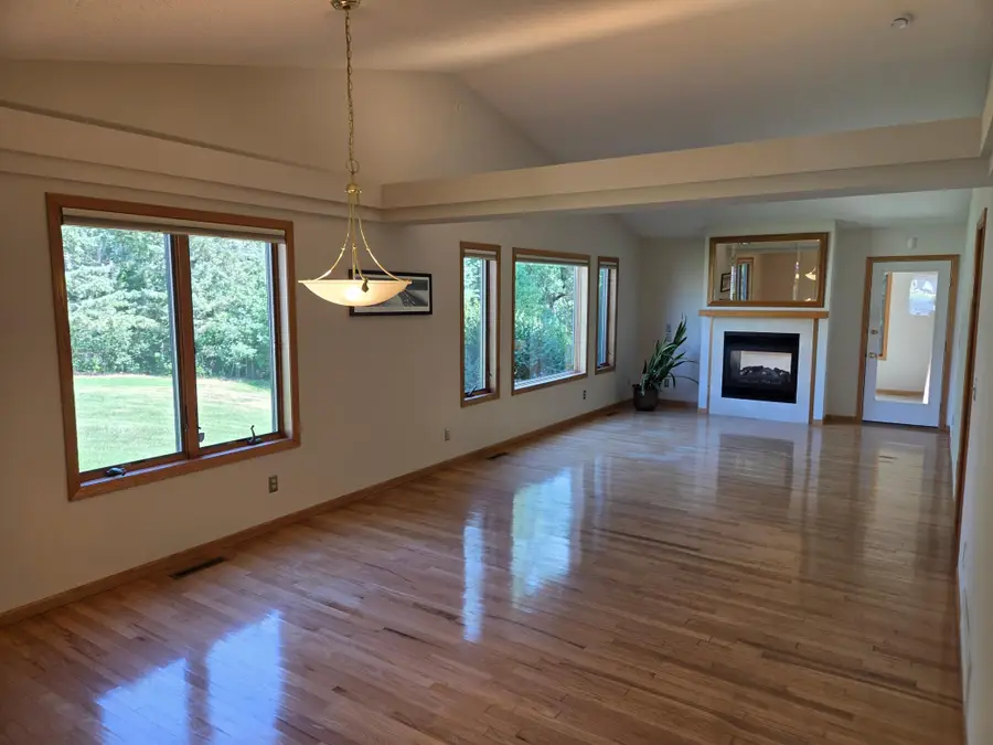 5853 Oxboro Avenue N, Oak Park Heights, MN 55082 - #2