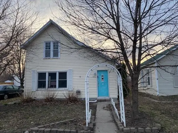 321 S Main Street, Lake Crystal, MN 56055