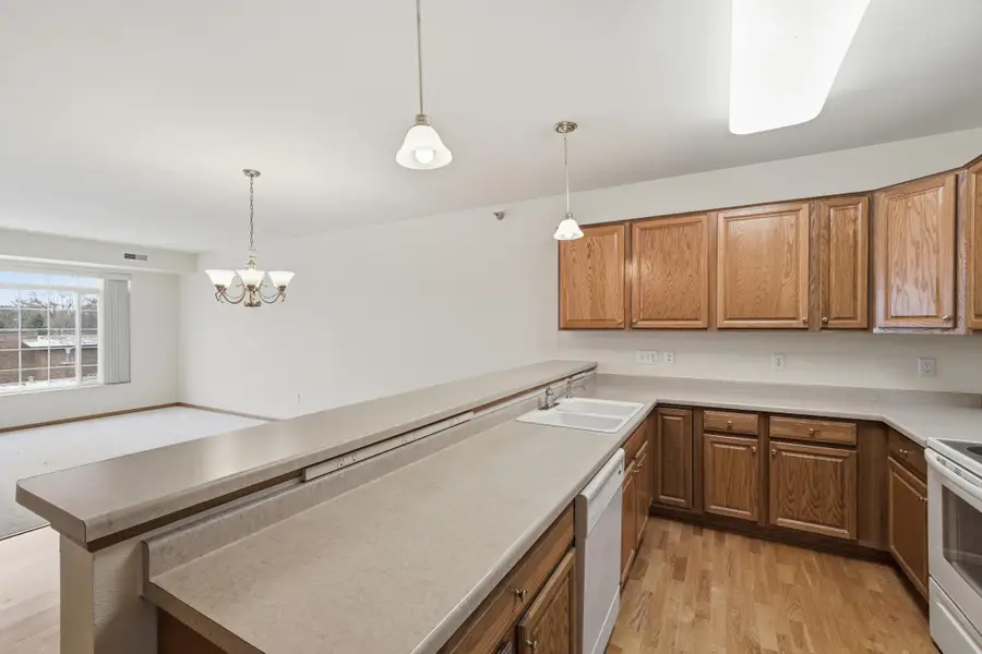 8200 W 33rd Street #310, Minneapolis, MN 55426 - #3