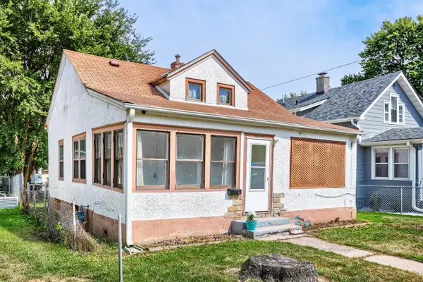 2922 Sheridan Avenue N, Minneapolis, MN 55411