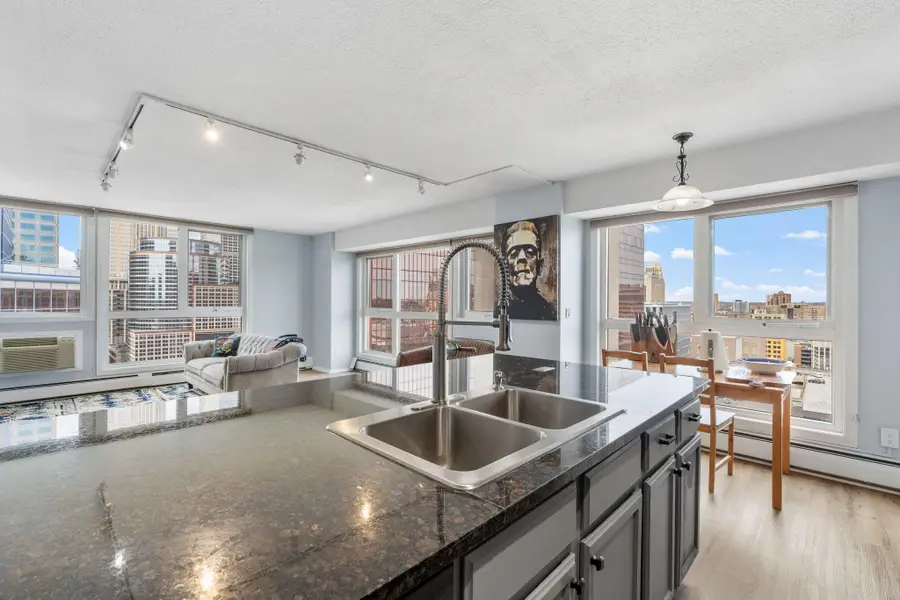 433 S 7th Street #1801, Minneapolis, MN 55415 - #2
