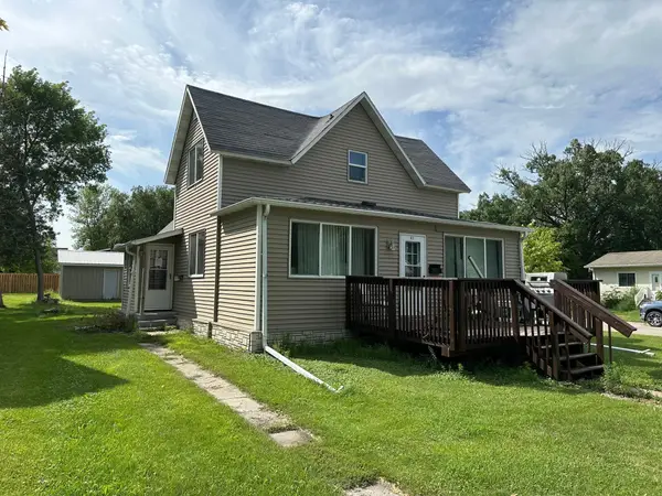623 Horace Avenue N, Thief River Falls, MN 56701
