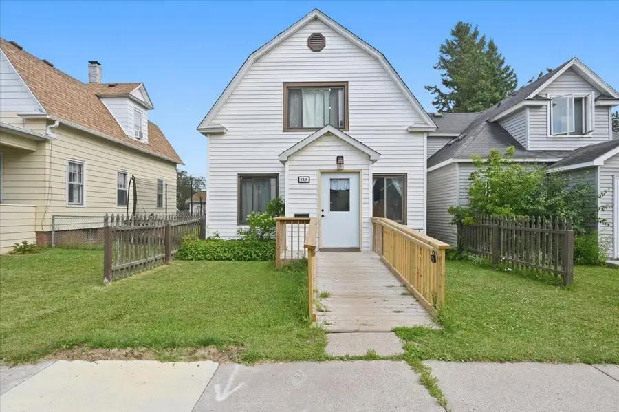 2334 Banks Avenue, Superior, WI 54880 - #2