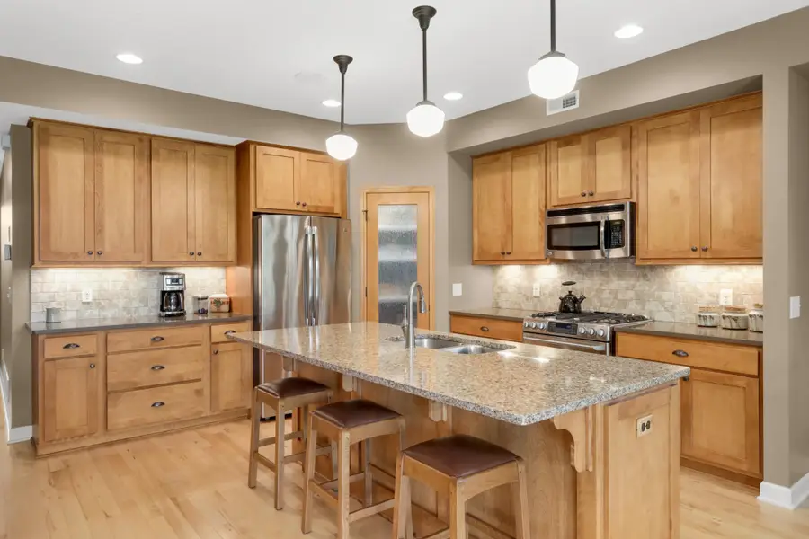 8797 Upper 7th Place, Lake Elmo, MN 55042 - #2