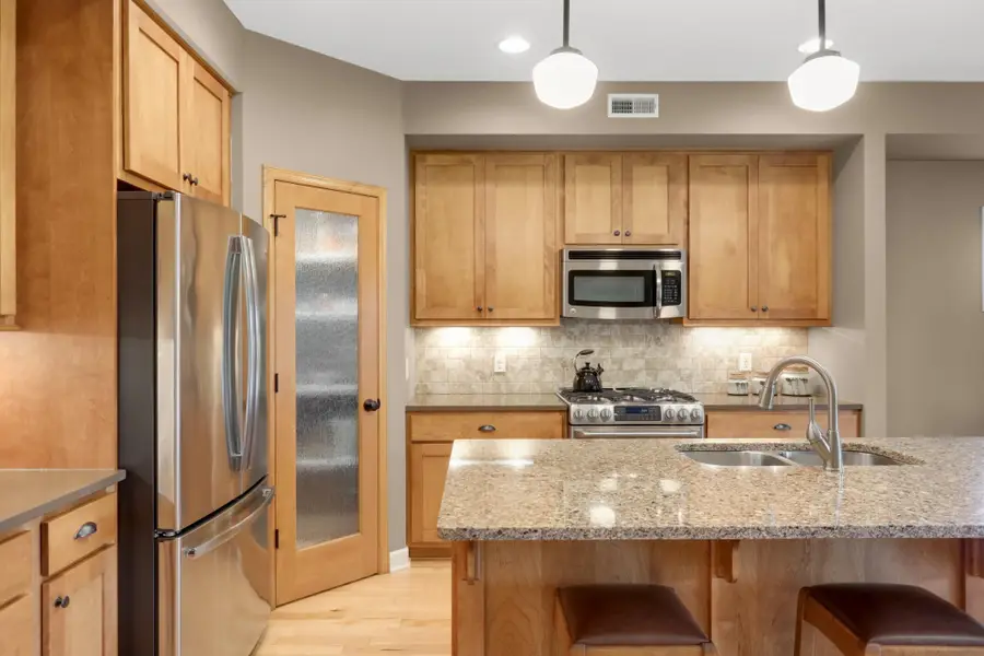 8797 Upper 7th Place, Lake Elmo, MN 55042 - #3