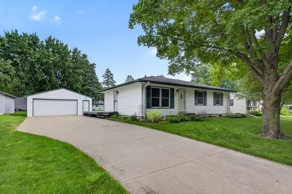 127 Carolann Street Nw, Eyota, MN 55934