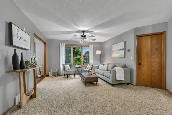 914 Willow Grove Circle, Waite Park, MN 56387
