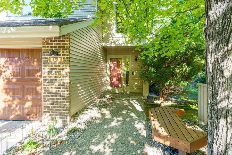 563 Sterling Street S, Maplewood, MN 55119 - #2