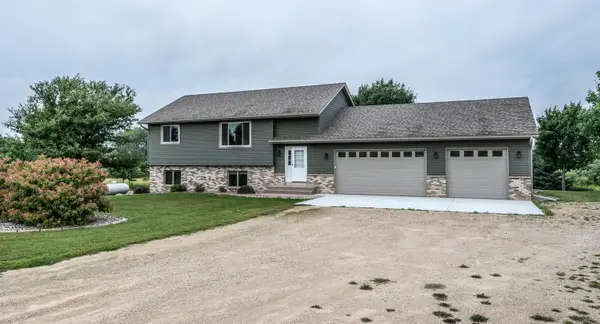 11100 Dupont Court, Elko New Market, MN 55020