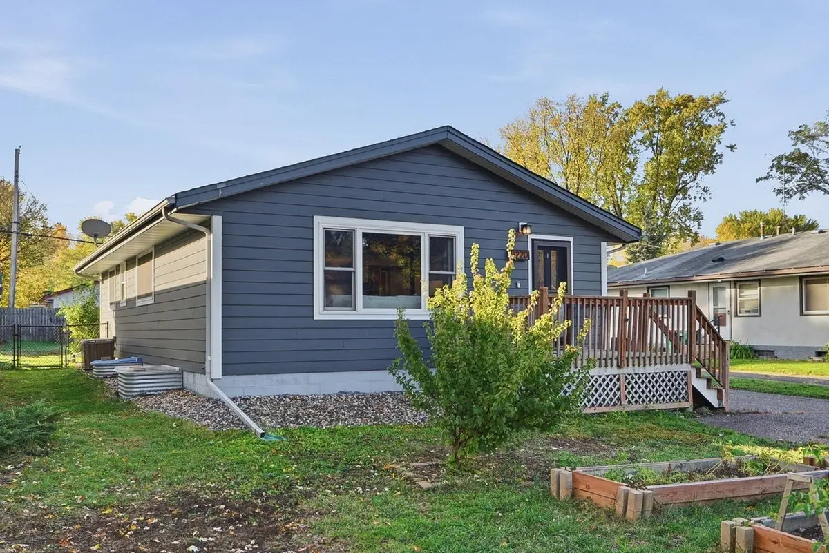 1220 43 1/2 Avenue Ne, Columbia Heights, MN 55421 - #1