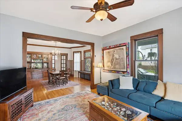 923 Iglehart Avenue, Saint Paul, MN 55104