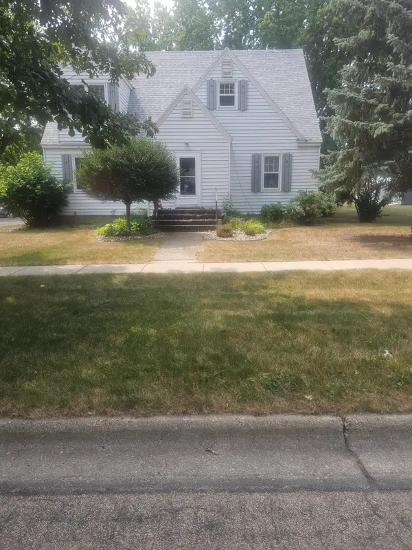 715 N Mckenzie Street, Luverne, MN 56156