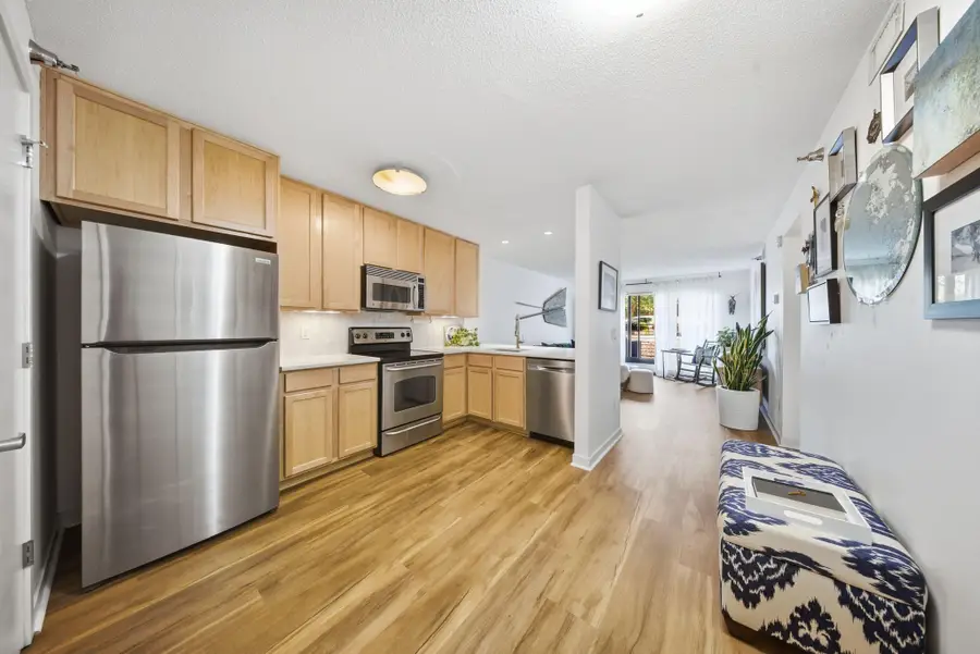 48 Groveland Terrace #B204, Minneapolis, MN 55403 - #2