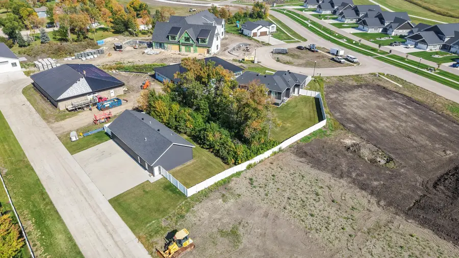 5881 31st Street S, Fargo, ND 58104 - #2