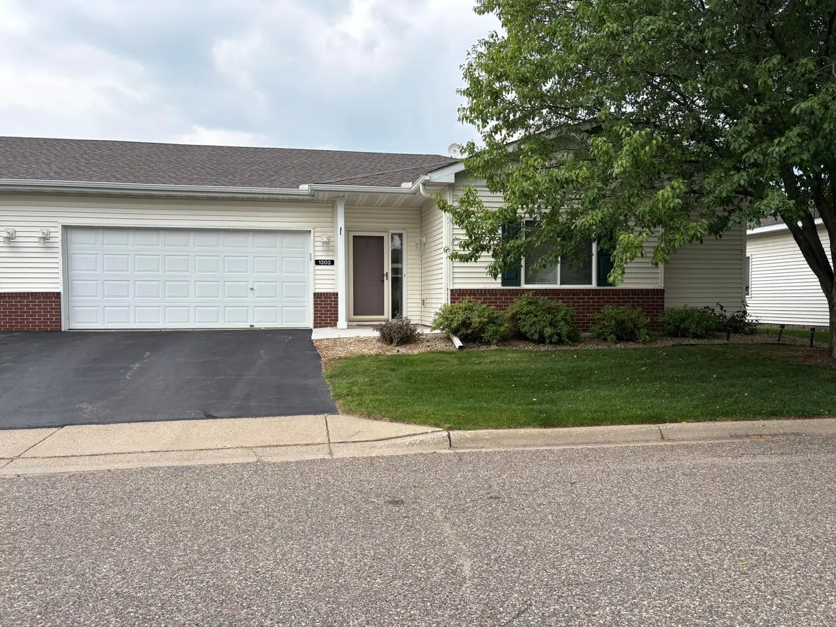1303 Presidential Drive, Northfield, MN 55057 - #1