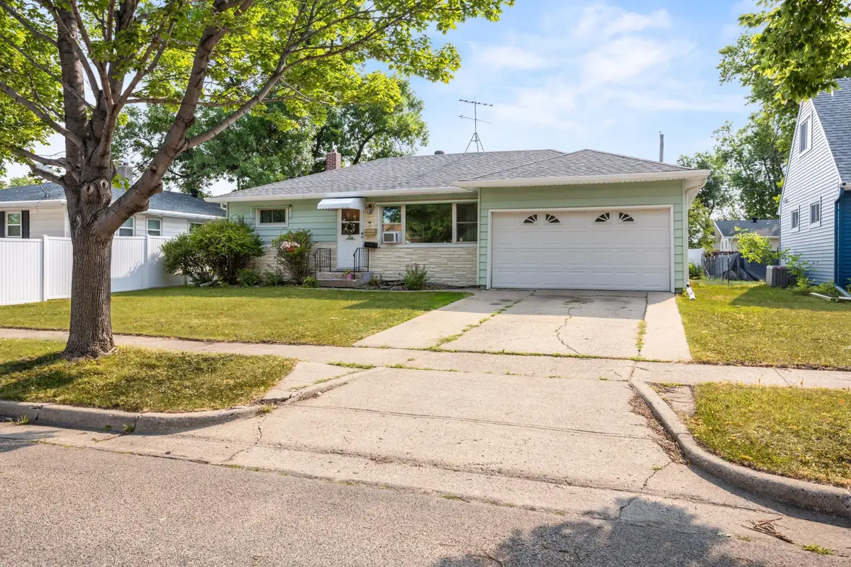1236 15 1/2 Street N, Moorhead, MN 56560 - #1
