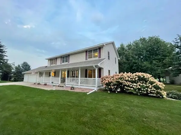 4614 215th Street E, Hampton, MN 55031