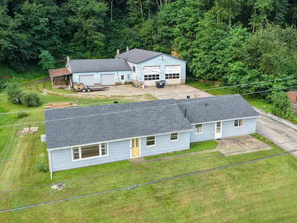 765 E Lake Boulevard, Winona, MN 55987