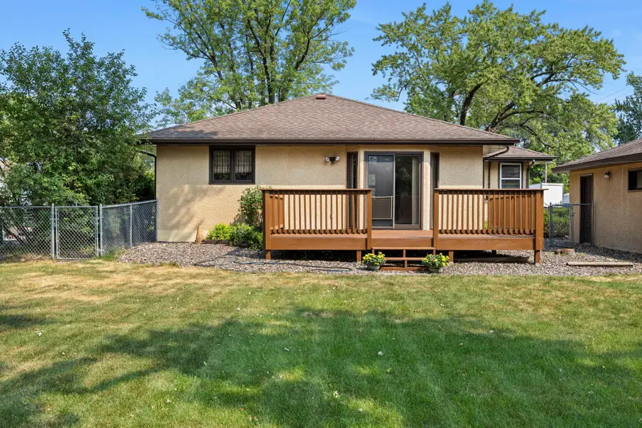 3407 Woodbine Lane N, Brooklyn Center, MN 55429 - #3