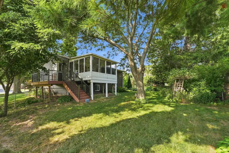 7470 Upper 26th Street, Oakdale, MN 55128 - #2