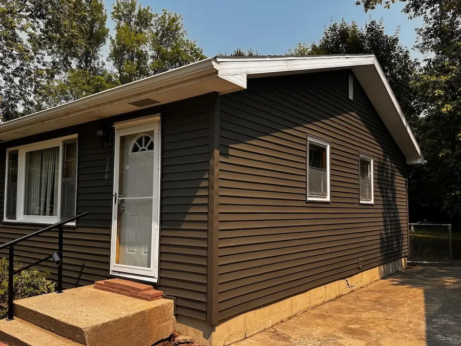 706 20th Street N, Moorhead, MN 56560 - #2