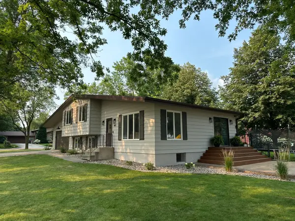 801 Sunrise Boulevard, Redwood Falls, MN 56283