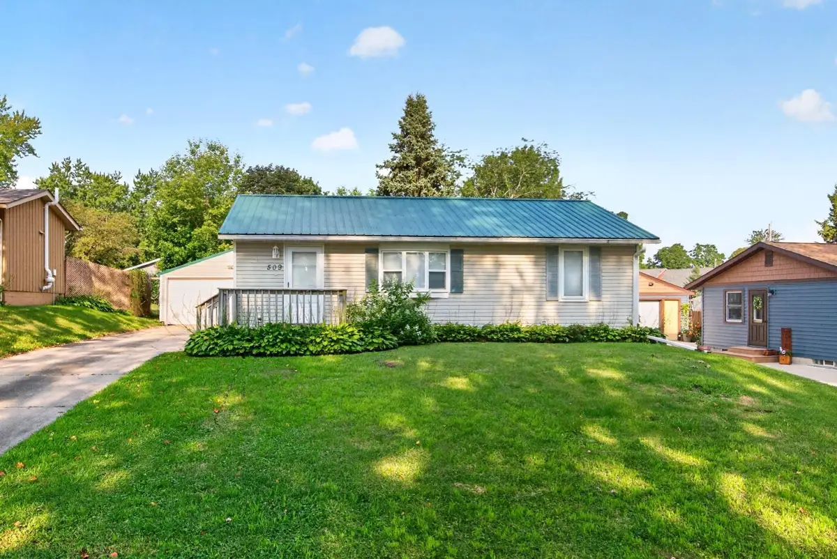 509 3rd Avenue Ne, Byron, MN 55920 - #1
