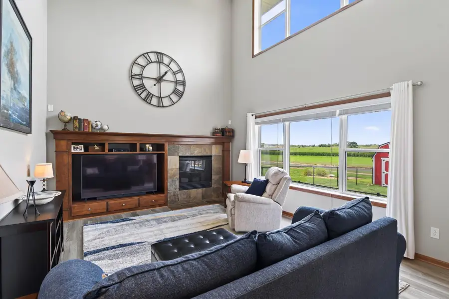 105 6th Street Sw, Delano, MN 55328 - #2