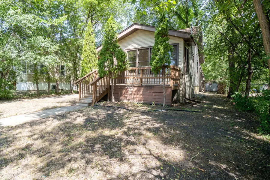 915 College Street N, Fargo, ND 58102 - #2