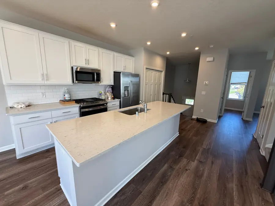 2851 Lexington Place N, Roseville, MN 55113 - #3