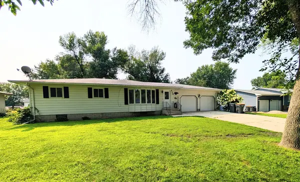 410 1st Avenue Se, Mapleton, MN 56065