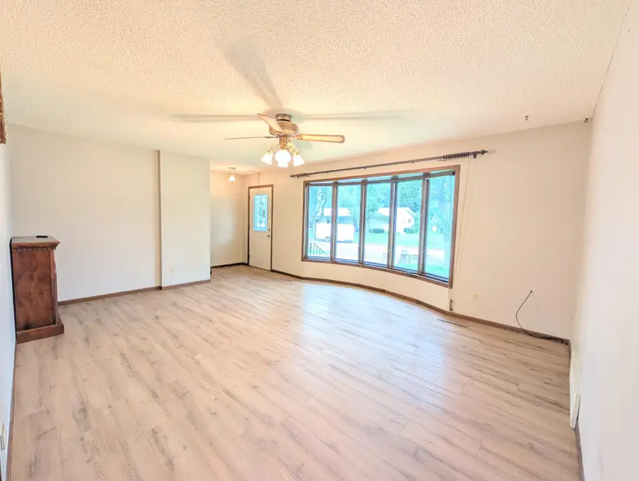 410 1st Avenue Se, Mapleton, MN 56065 - #3
