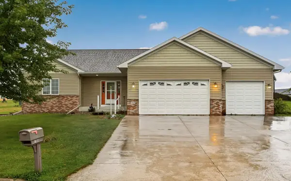 1908 Country View Drive, Saint Charles, MN 55972