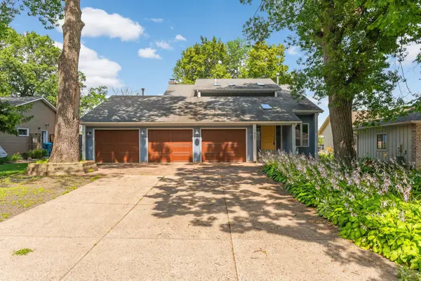 1407 Bay Point Drive Se, Forest Lake, MN 55025