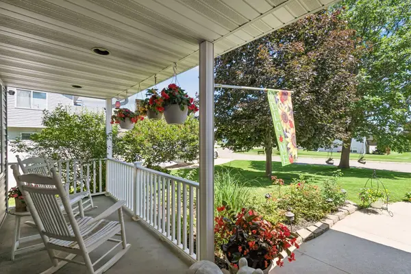 821 Lancer Drive Ne, Owatonna, MN 55060