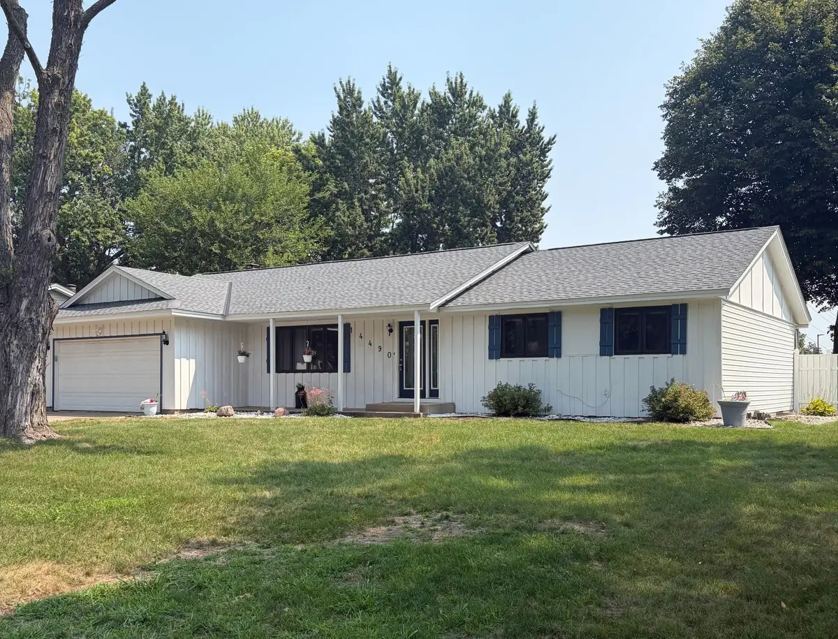 14490 Gannon Way, Apple Valley, MN 55124 - #1