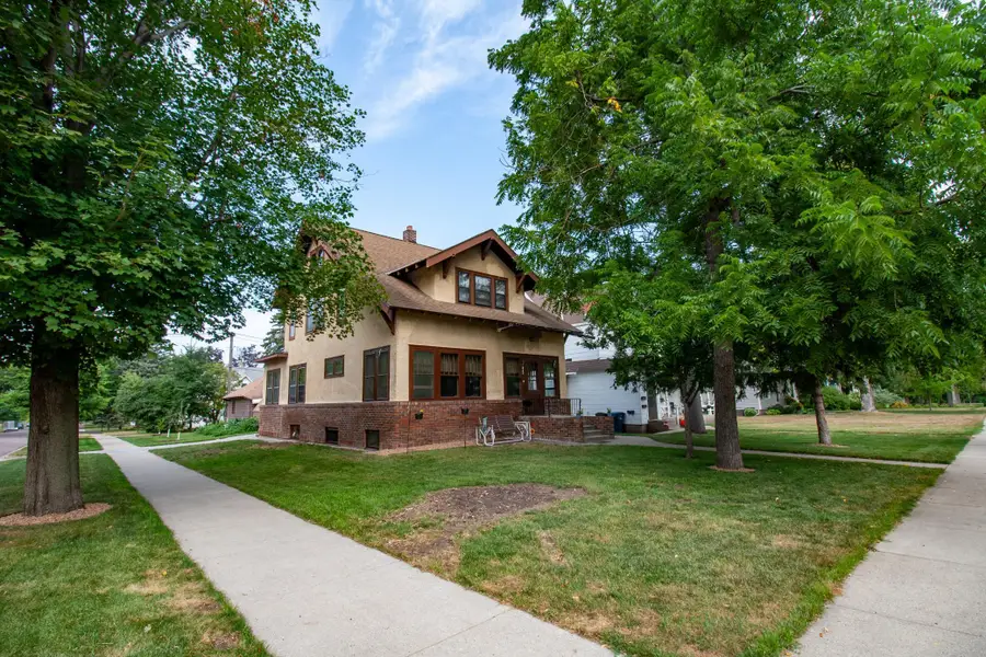 622 S Union Avenue, Fergus Falls, MN 56537 - #3