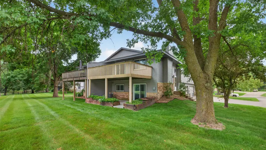7205 Pontiac Circle, Chanhassen, MN 55317 - #3